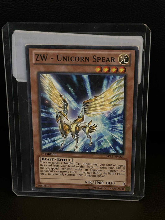 ZW - Unicorn Spear - SP14-EN004 - Starfoil Rare - 1st Edition Star Pack 2014 Yu-