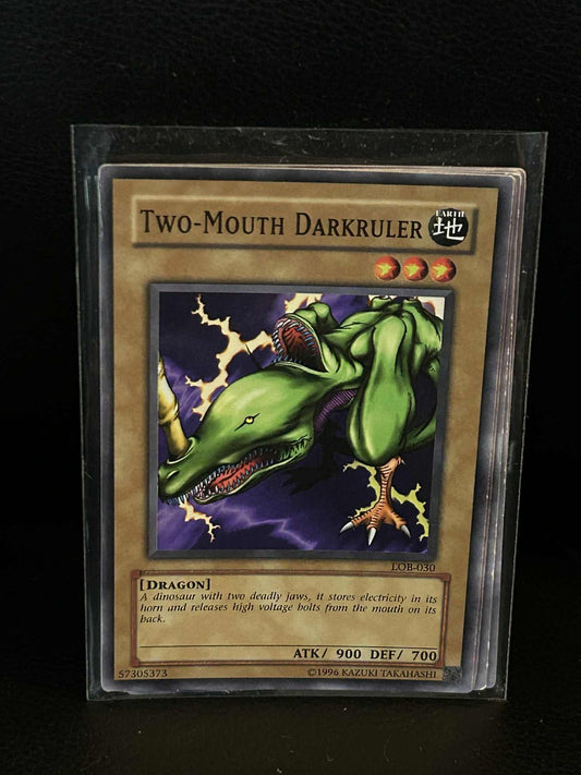 Two-Mouth Darkruler - LOB-030 - Common - Unlimited Edition Legend of Blue Eyes W