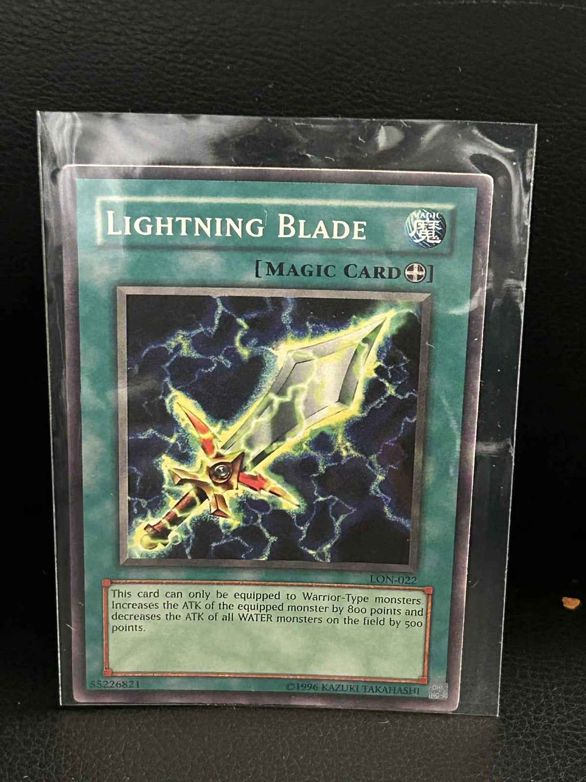 Lightning Blade - LON-022 - Common - Unlimited Edition Labyrinth of Nightmare Yu