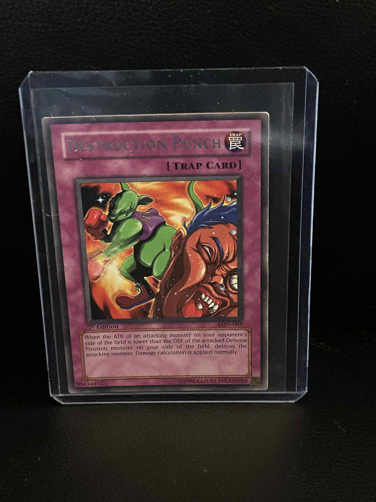 Destruction Punch - LON-085 - Rare - 1st Edition Labyrinth of Nightmare Yu-Gi-Oh