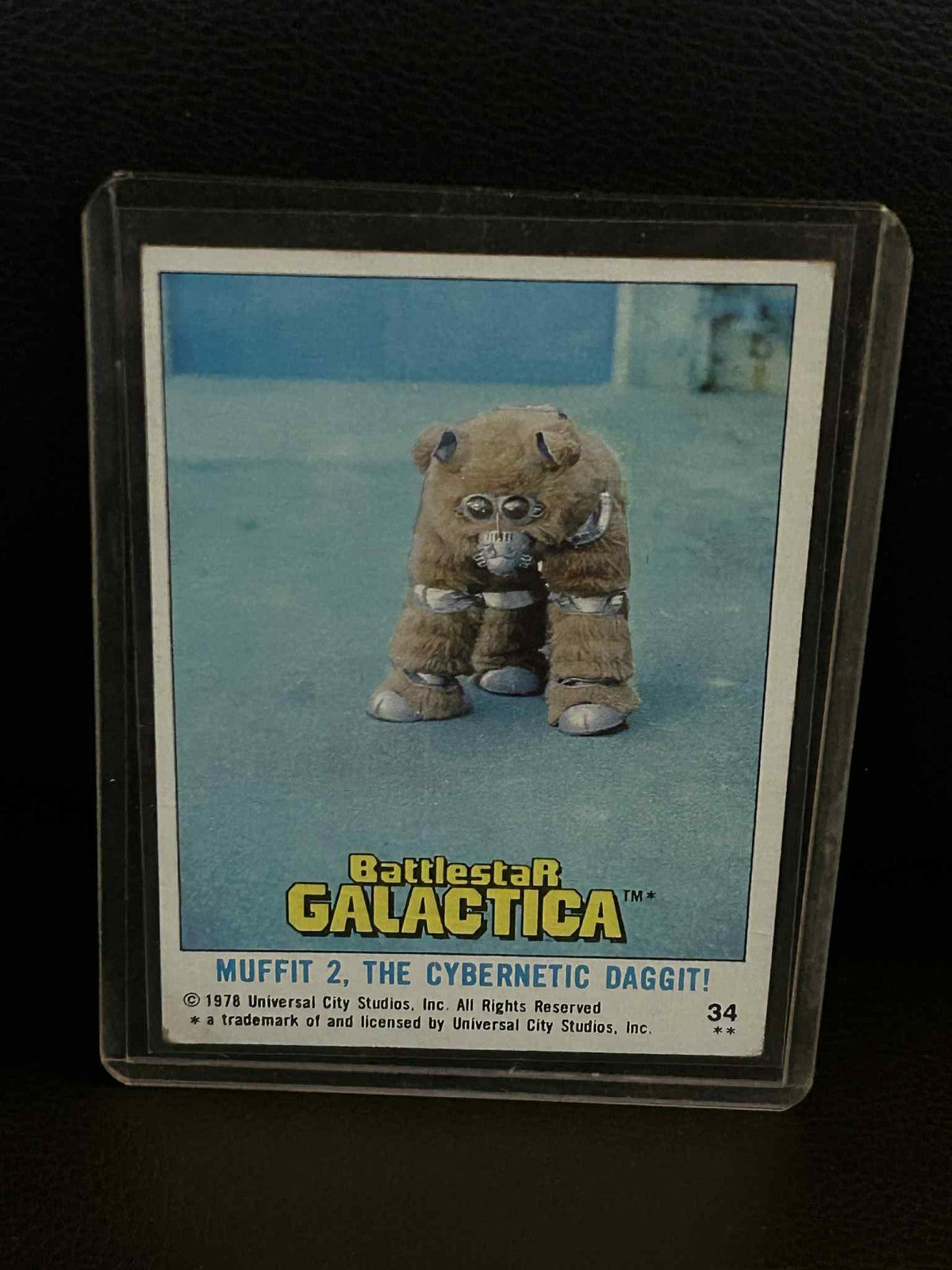 Muffit 2, der kybernetische Daggit! #34 1978 Topps Battlestar Galactica mäßig erhaltene Sammelkarte