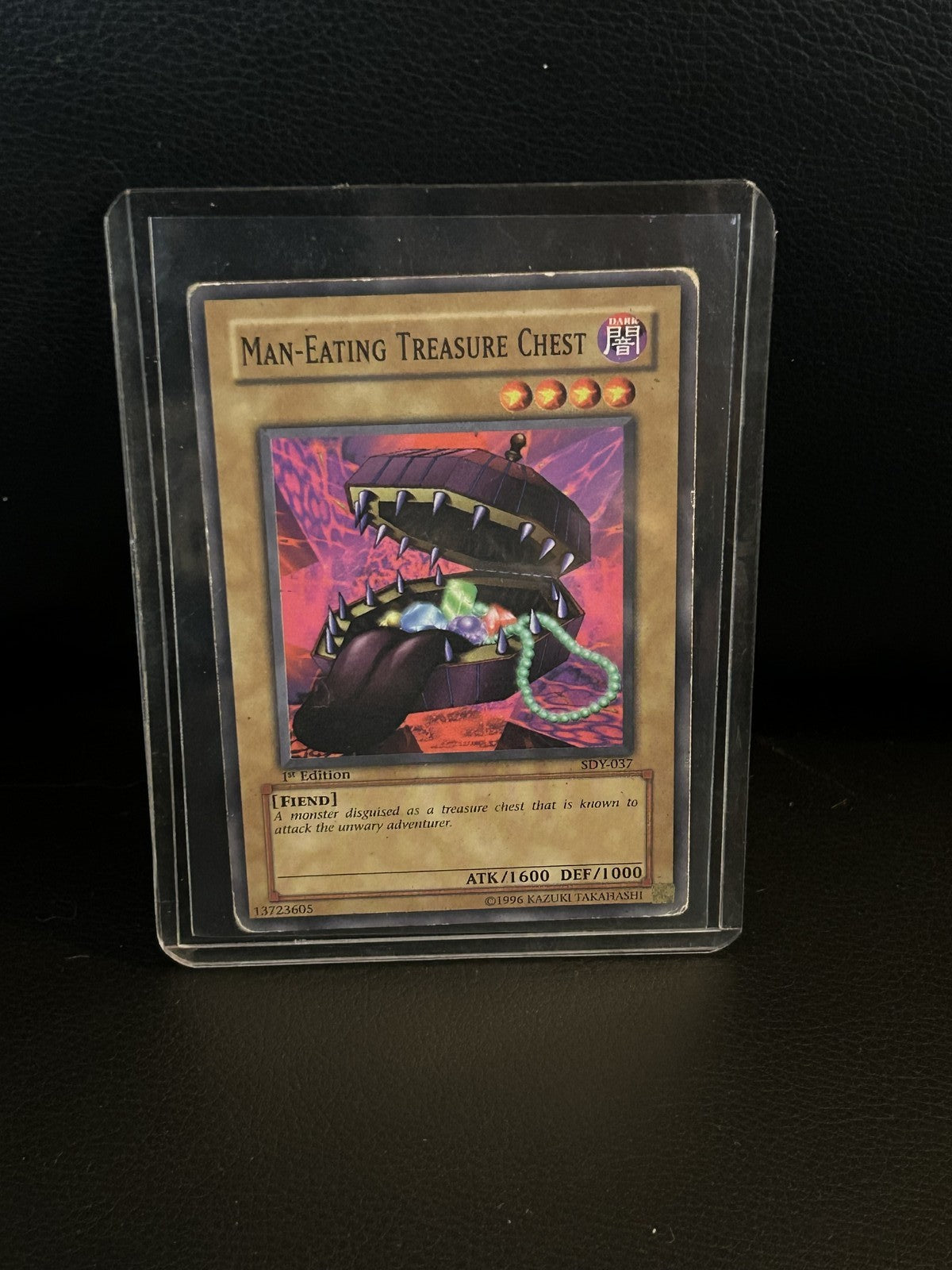 Man-Eating Treasure Chest - SDY-037 - Common - 1st Edition Starter Deck: Yugi Yu