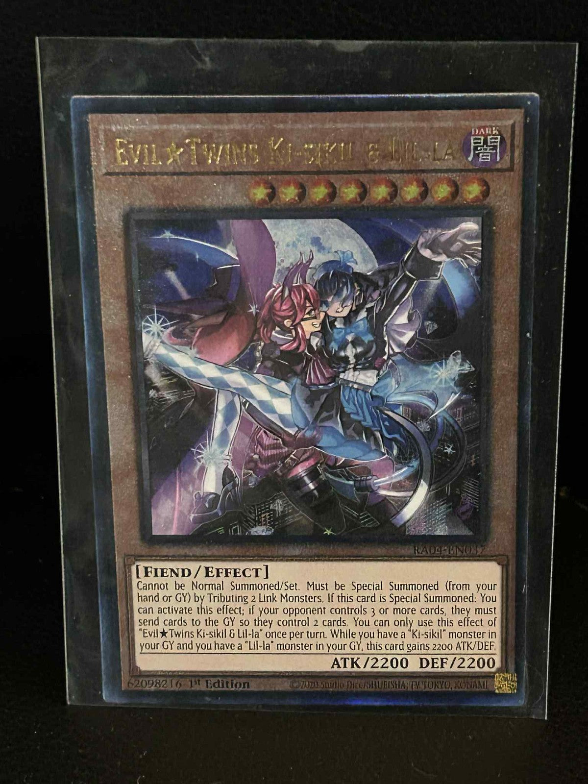 EvilTwins Ki-sikil & Lil-la - RA04-EN037 - Ultimate Rare - 1st Edition Quarter C