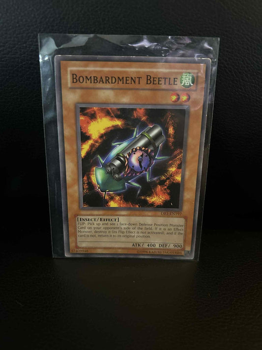 Bombardment Beetle - DB1-EN197 - Common - Unlimited Edition Dark Beginning 1 Yu-