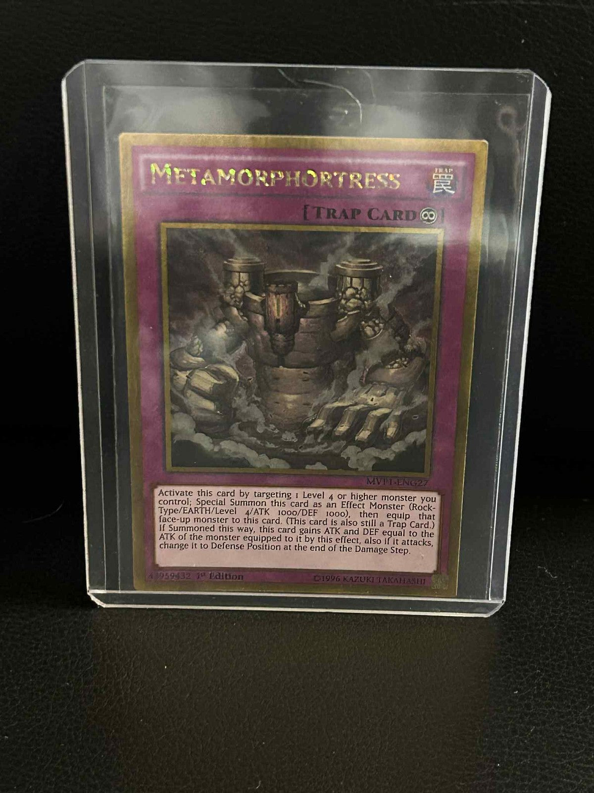 Metamorphortress - MVP1-ENG27 - Gold Rare - 1st Edition The Dark Side of Dimensi
