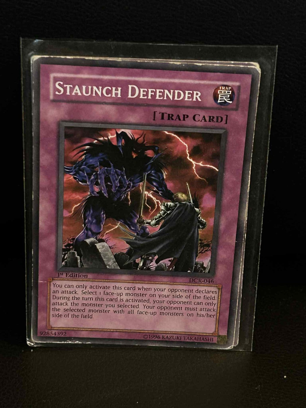 Staunch Defender - DCR-046 - Common - 1st Edition Dark Crisis Yu-Gi-Oh! Moderate
