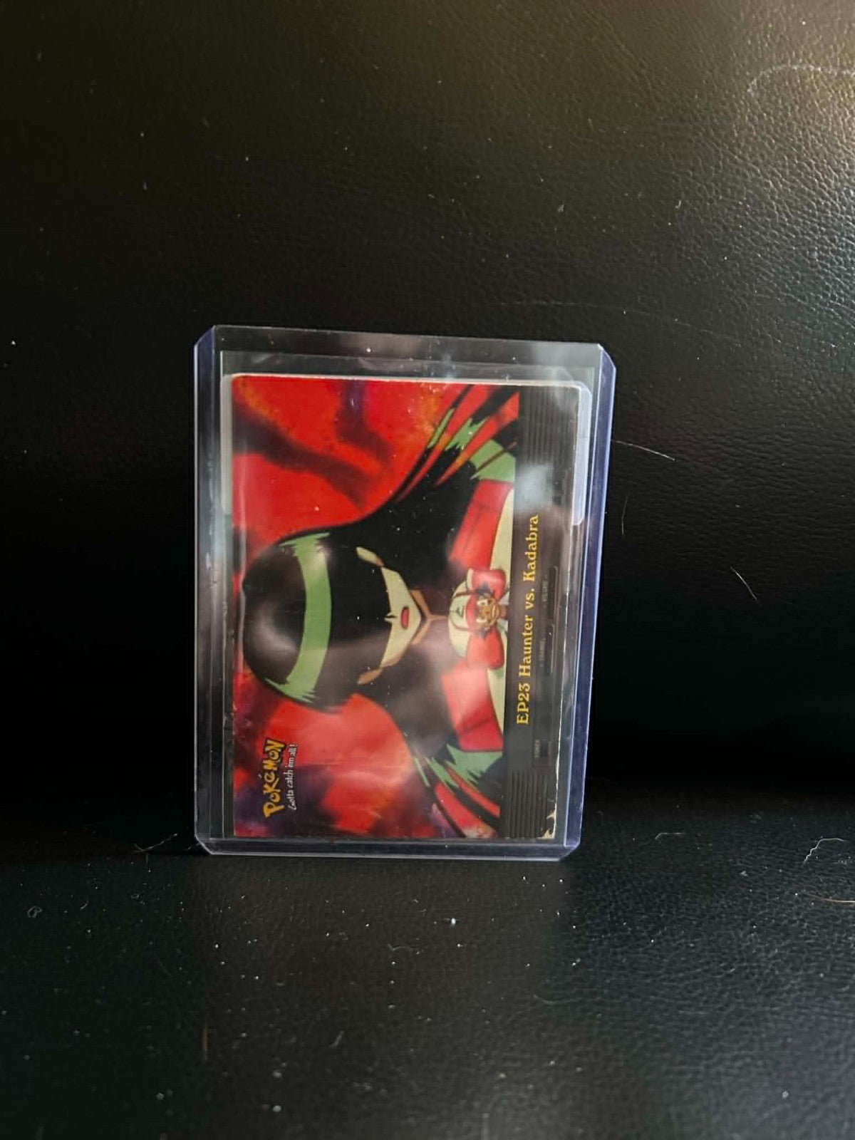 2000 Topps Serie 2 TV Pokémon Sammelkarte EP23 Nebulak vs. Kadabra