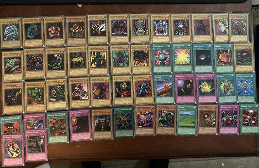 Yu-Gi-Oh Starter Deck: Kaiba (SDK) Unlimited Kompletter 50-Karten-Set Sammelkarte