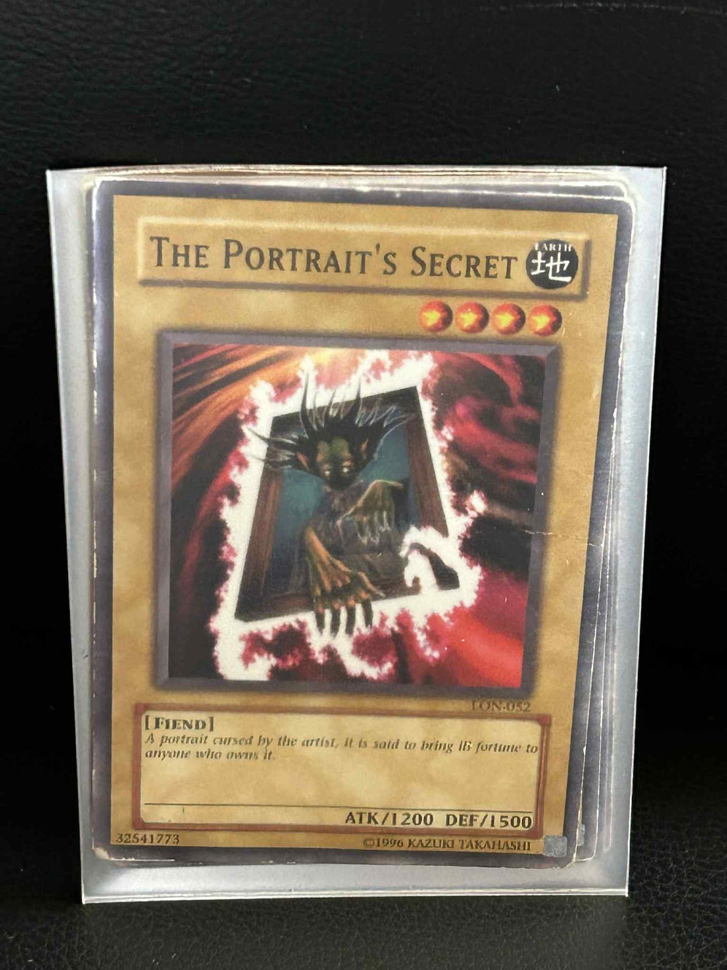 The Portrait's Secret - LON-052 - Common - Unlimited Edition Labyrinth of Nightm