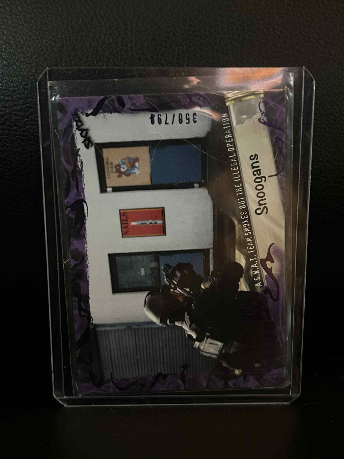 A S.W.A.T. Team Smokes Out the Illegal Operation - #2/799 Jay & Silent Bob Reboo