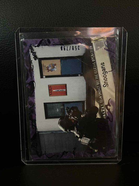 A S.W.A.T. Team Smokes Out the Illegal Operation - #2/799 Jay & Silent Bob Reboo