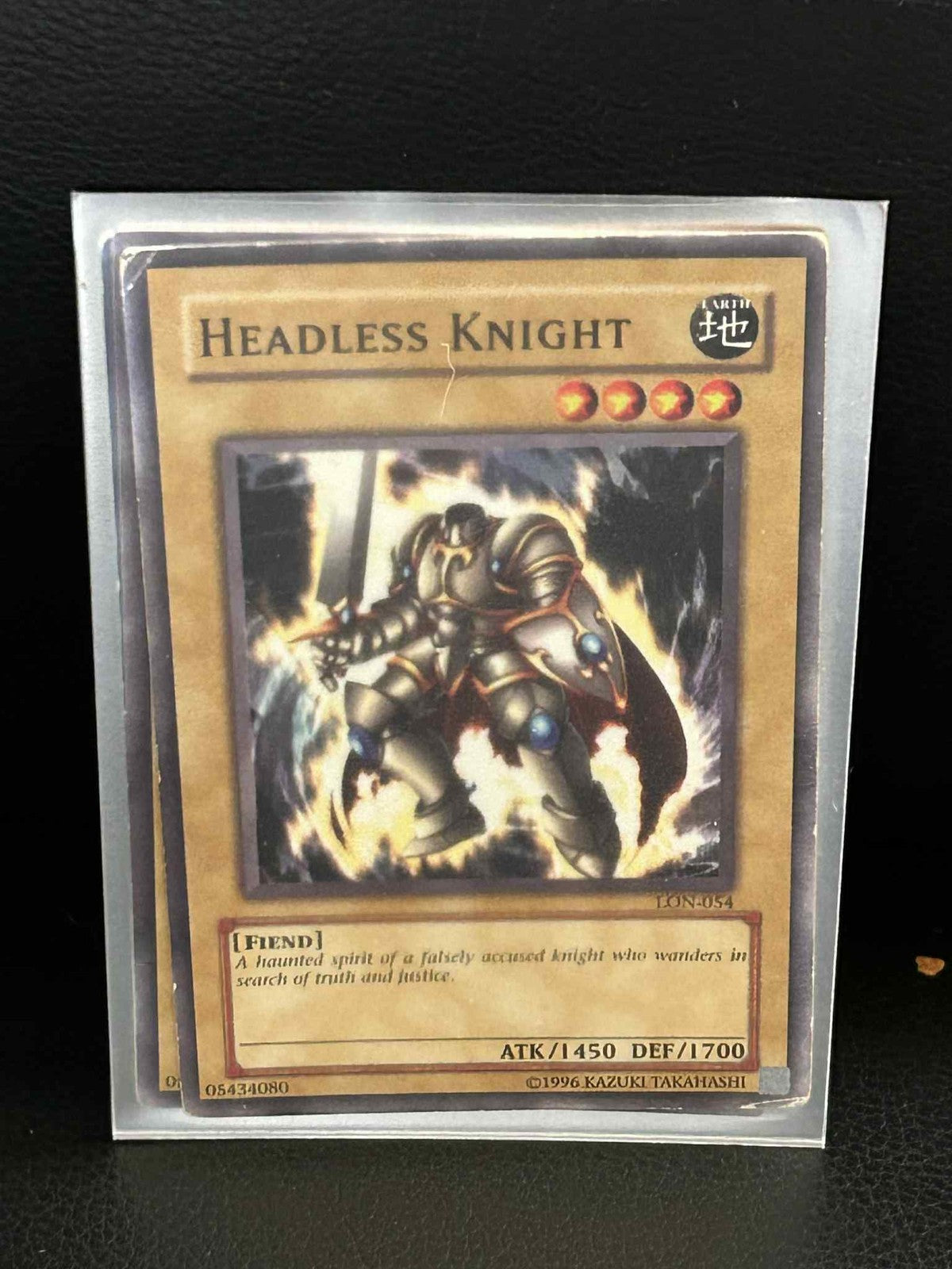 Headless Knight - LON-054 - Common - Unlimited Edition Labyrinth of Nightmare Yu