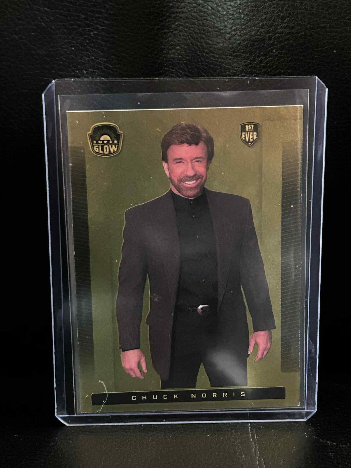 Chuck Norris #1 [Gold] 2021 Super Glow Martial Arts Leicht Bespielte Sammelkarte