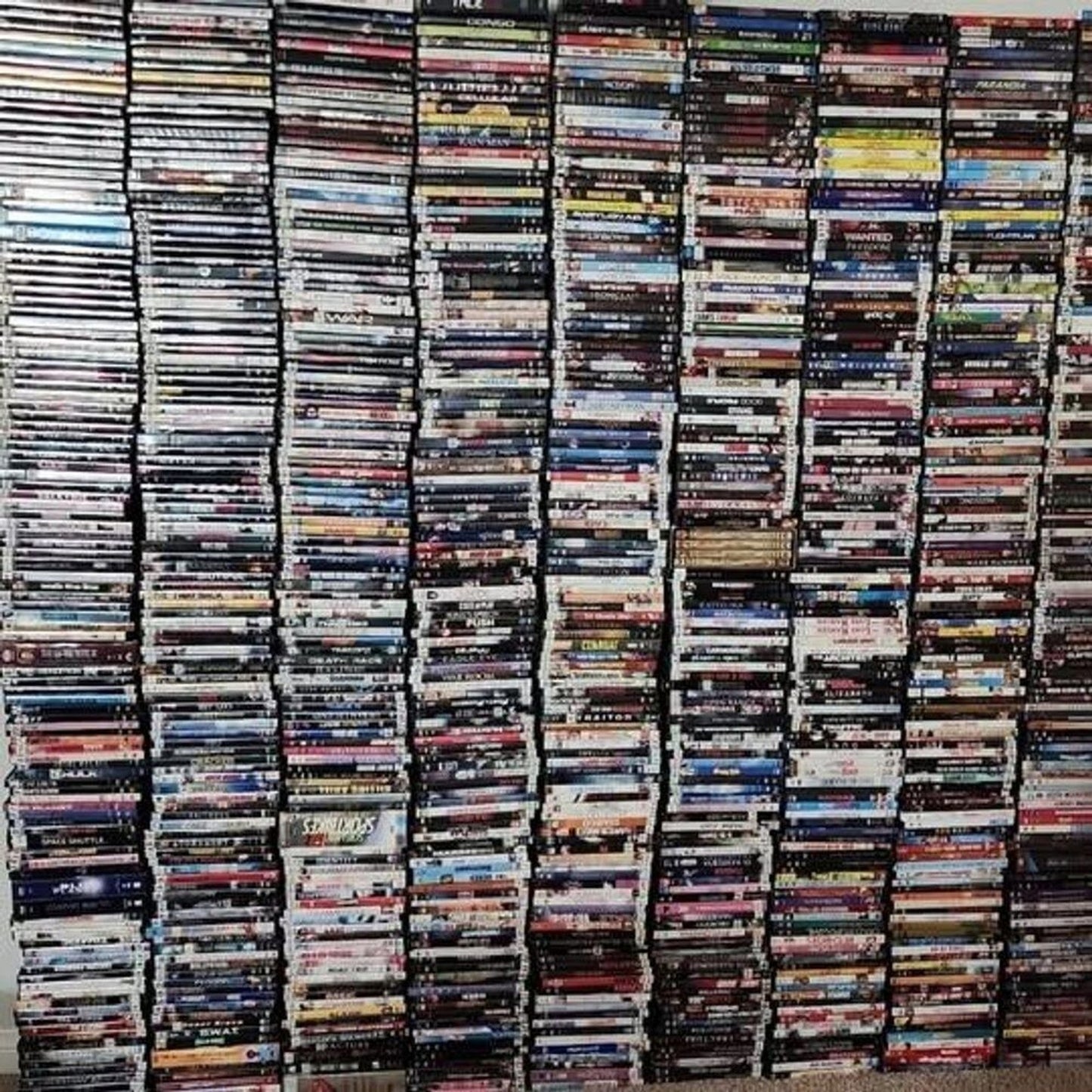 100 DVDs Großhandelspaket Filme TV-Sendungen Überraschungspaket Film TV-Sendung