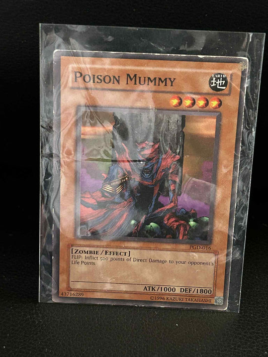 Poison Mummy - PGD-016 - Common - Unlimited Edition Pharaonic Guardian Yu-Gi-Oh!