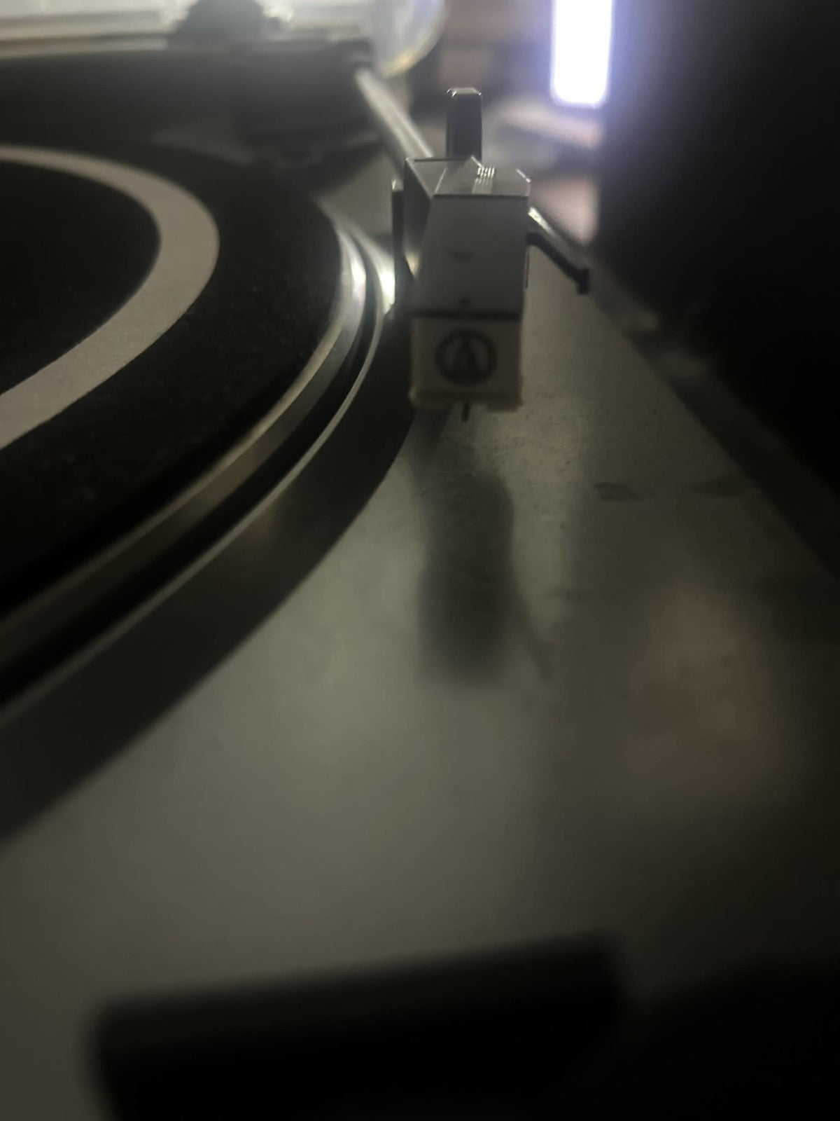 Audio-Technica AT-LP60 Vollautomatischer Plattenspieler mit Riemenantrieb aus den 2010er Jahren – Silber