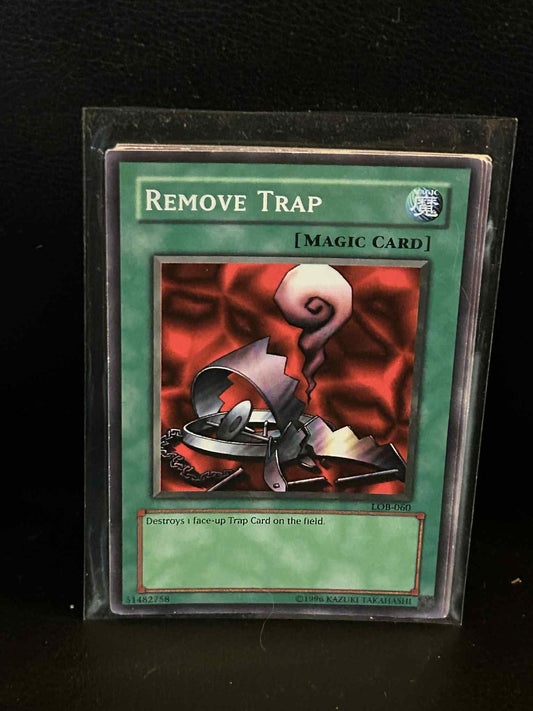 Remove Trap - LOB-060 - Common - Unlimited Edition Legend of Blue Eyes White Dra