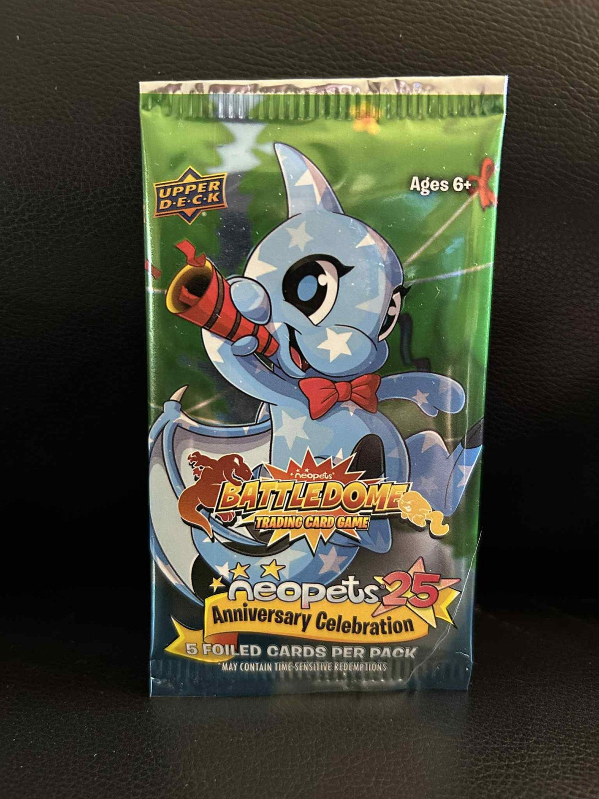 NeoPets Battledome (25. Jubiläum) Booster Pack Brandneues versiegeltes Sammelkartenspiel