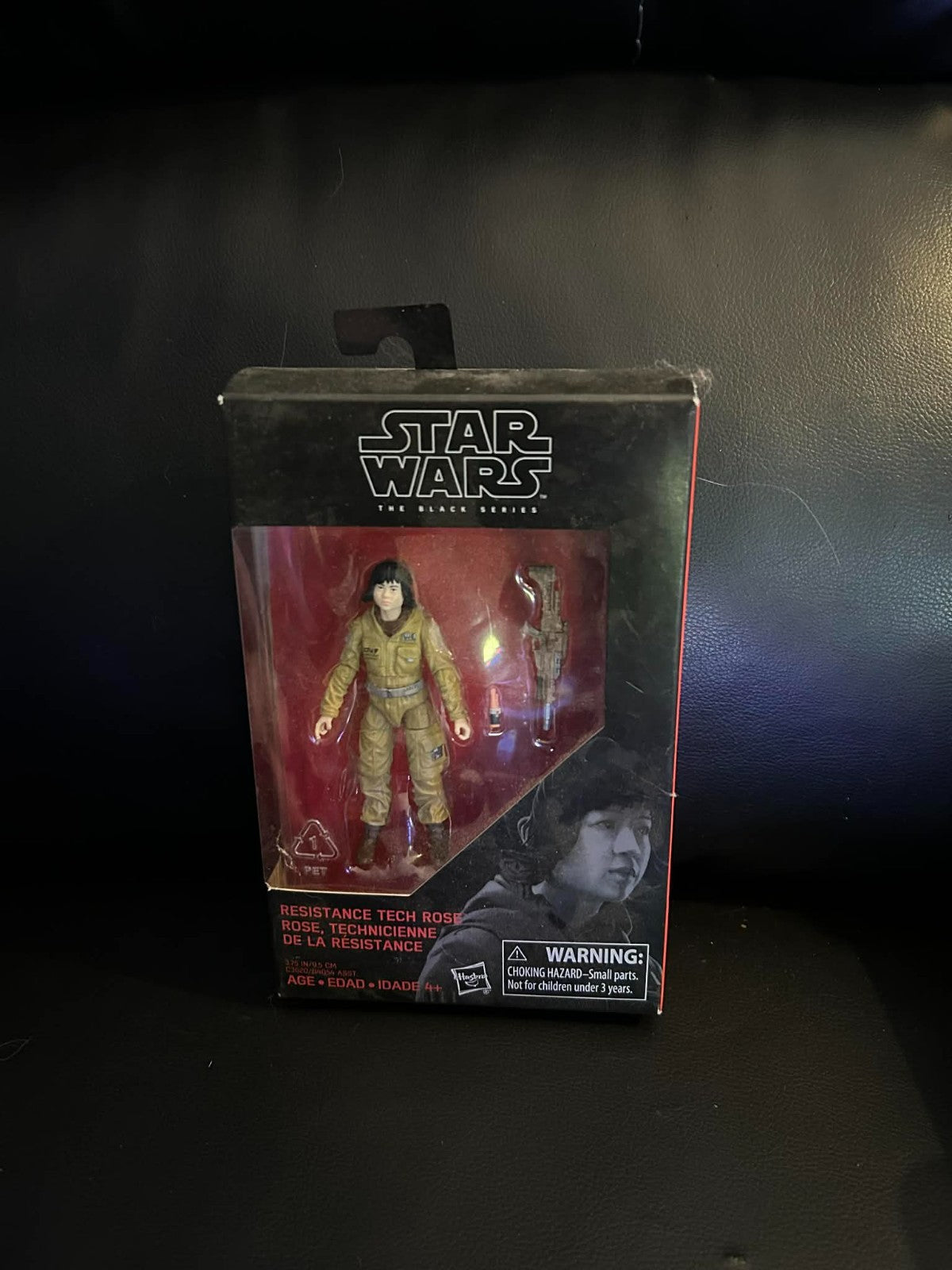 Hasbro Star Wars The Black Series Resistance Tech Rose Actionfigur auf Karte