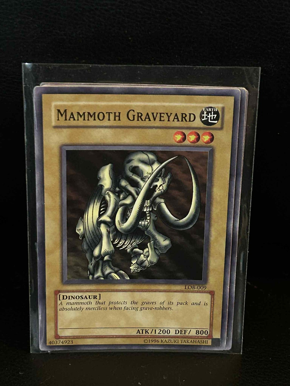 Mammoth Graveyard - LOB-009 - Common - Unlimited Edition Legend of Blue Eyes Whi