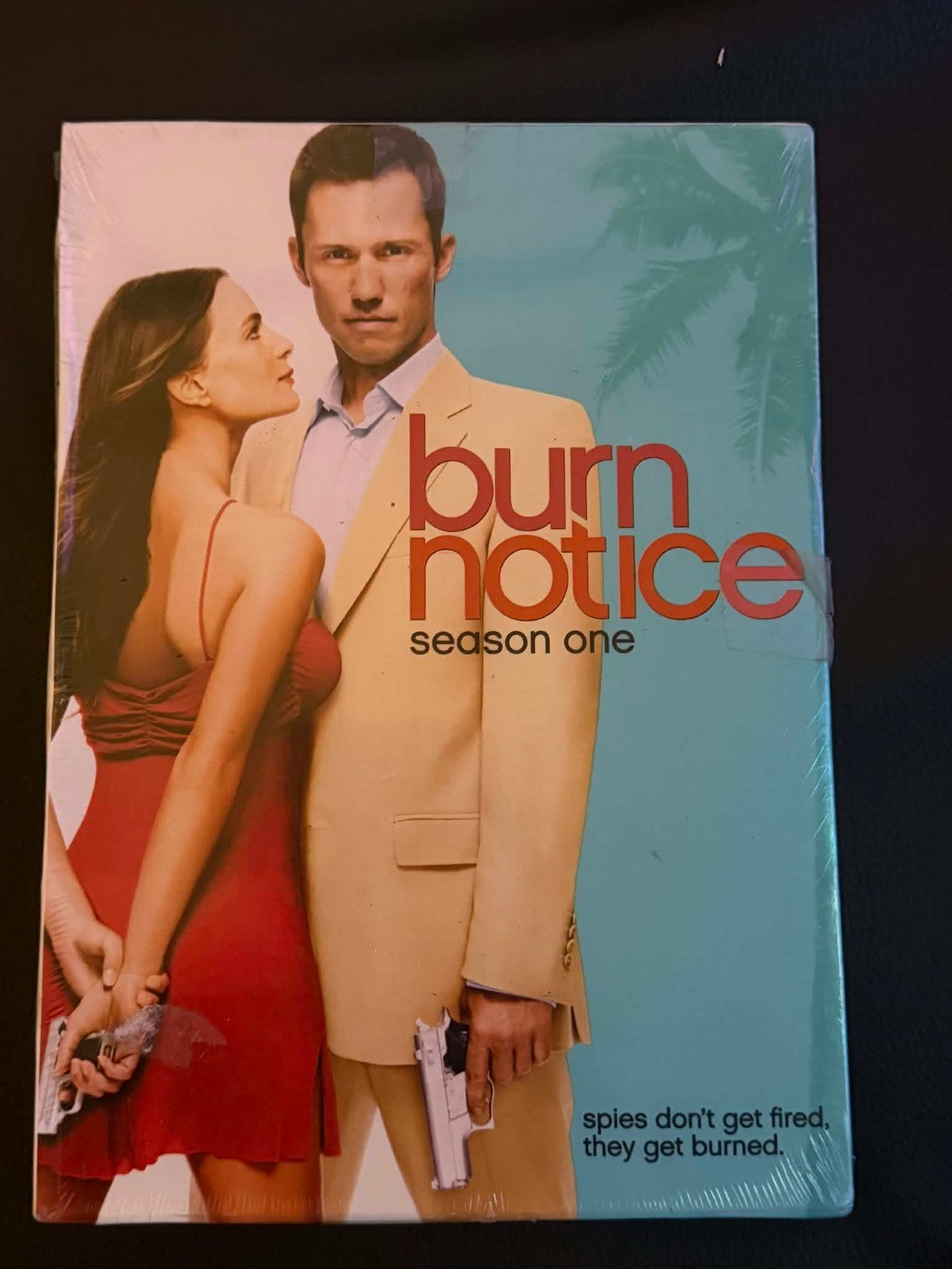 Burn Notice: Season One (DVD, 2007) Versiegelter Film TV-Serie