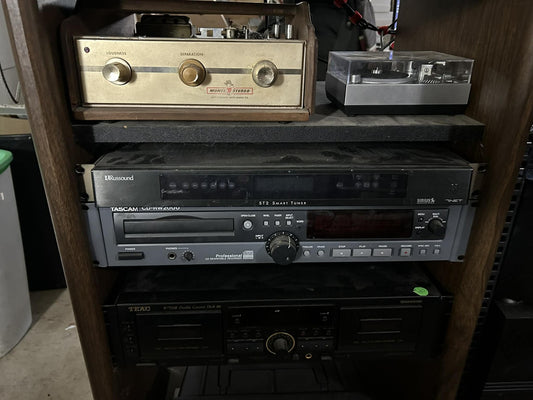 Russound ST2 Smart Dual Tuner AM/FM Radio Rackmontagefähig