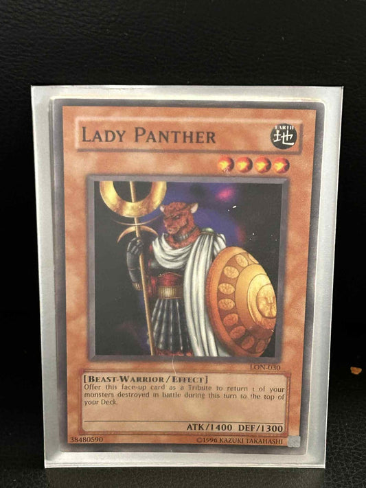 Lady Panther - LON-030 - Common - Unlimited Edition Labyrinth of Nightmare Yu-Gi