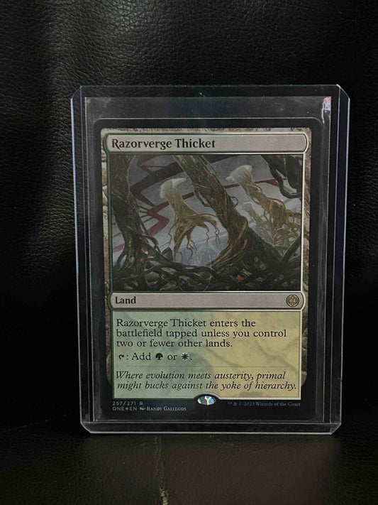 Razorverge Thicket - Foil Phyrexia: All Will Be One Magic: The Gathering