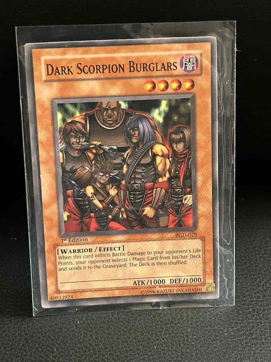 Dark Scorpion Burglars - PGD-028 - Common - 1st Edition Pharaonic Guardian Yu-Gi