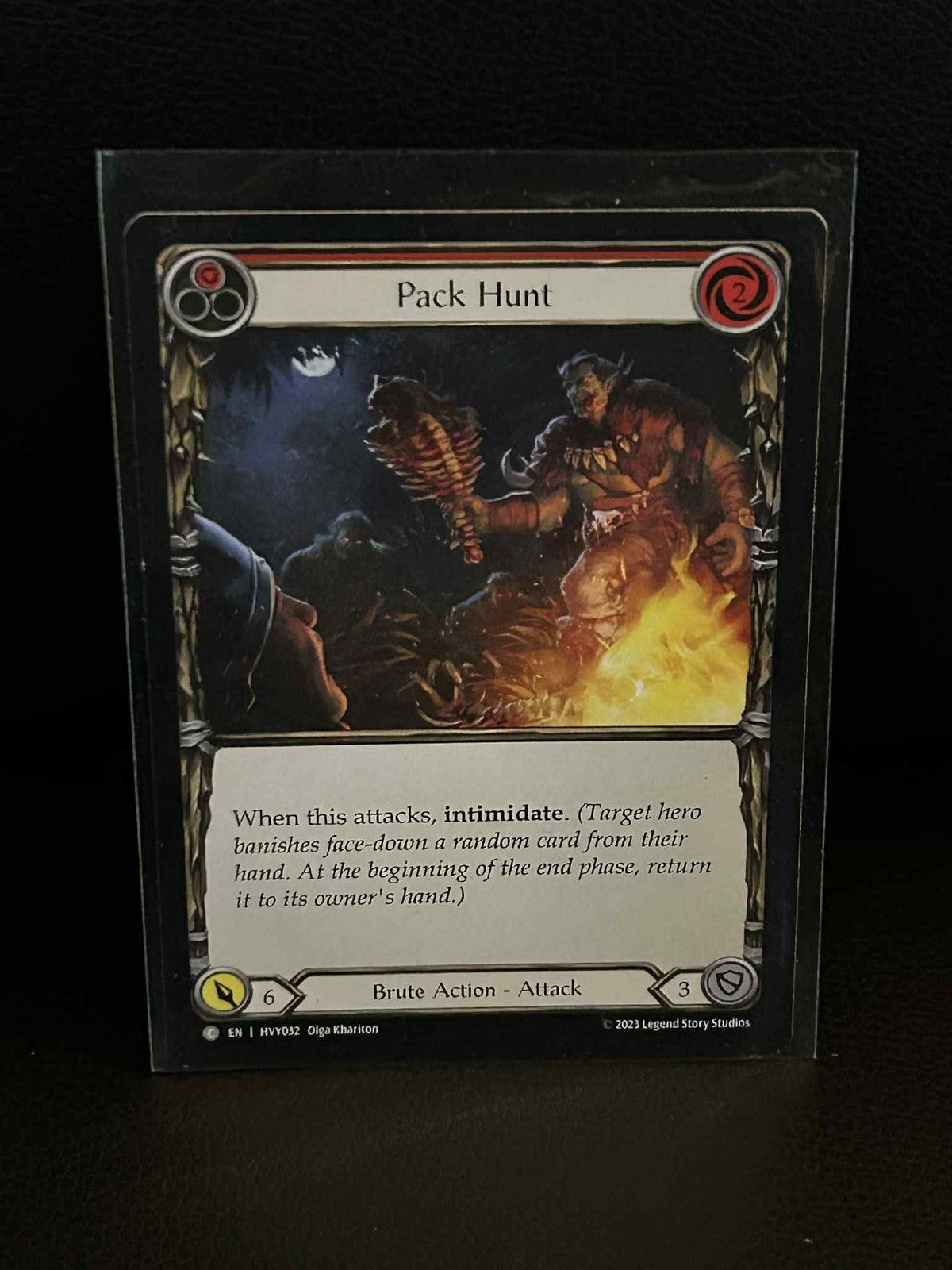 Pack Hunt (Red) Heavy Hitters Flesh and Blood Lightly Play