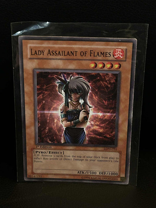 Lady Assailant of Flames - LON-035 - Common - 1st Edition Labyrinth of Nightmare