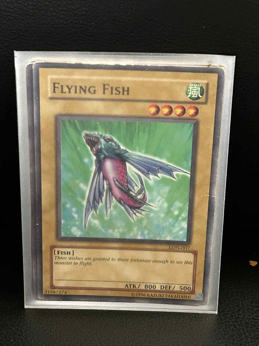 Flying Fish - LON-007 - Common - Unlimited Edition Labyrinth of Nightmare Yu-Gi-