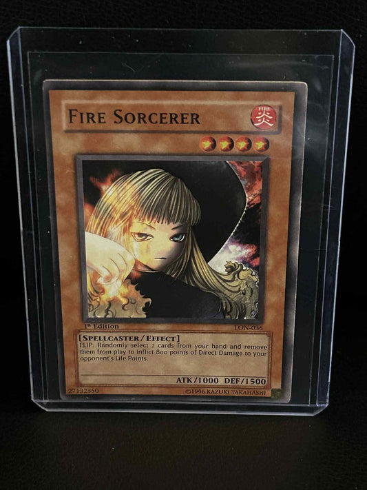 Fire Sorcerer - LON-036 - Common - 1st Edition Labyrinth of Nightmare Yu-Gi-Oh!