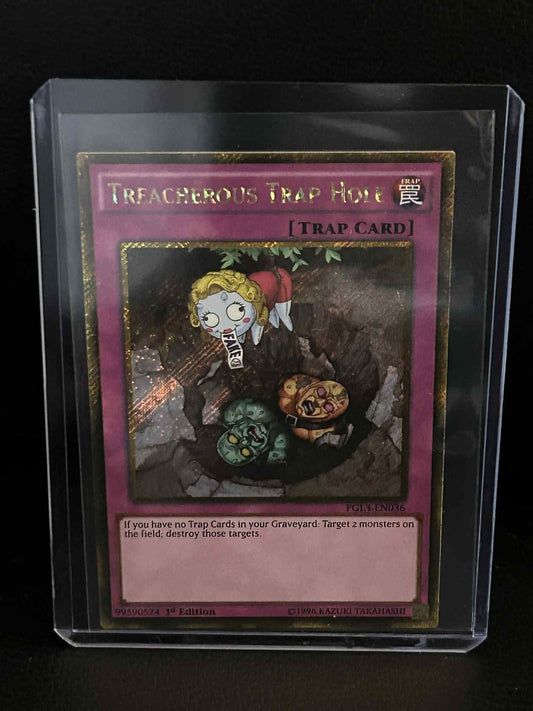 Treacherous Trap Hole - PGL3-EN036 - Gold Secret Rare - 1st Edition Premium Gold