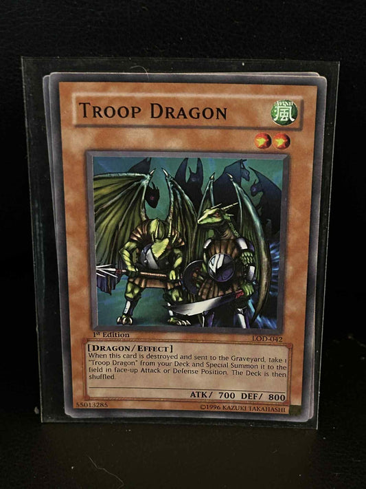 Troop Dragon - LOD-042 - Common - 1st Edition Legacy of Darkness Yu-Gi-Oh! Moder
