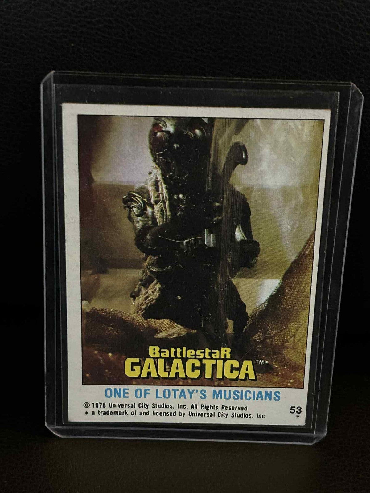 Einer von Lotays Musikern #53 1978 Topps Battlestar Galactica Moderat bespielte Sammelkarte