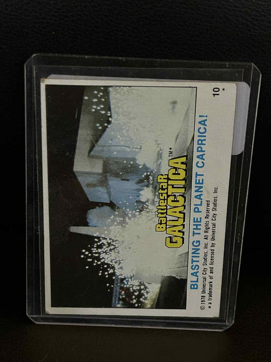 Blasting the Planet Caprica! #10 1978 Topps Battlestar Galactica Leicht bespielte Sammelkarte