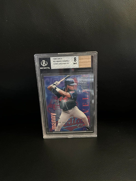 1996 Skybox Circa - Manny Ramirez #37 Graded Beckett 8 Baseball-Sammelkarte