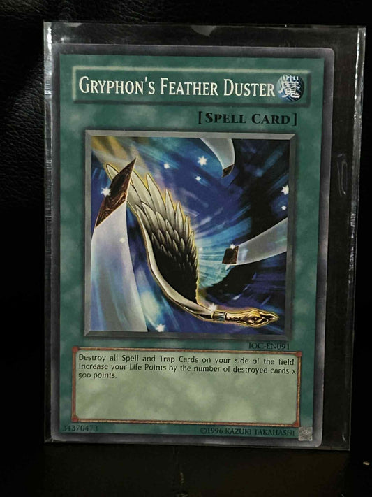 Gryphon's Feather Duster - IOC-091 - Common - Unlimited Edition Invasion of Chao