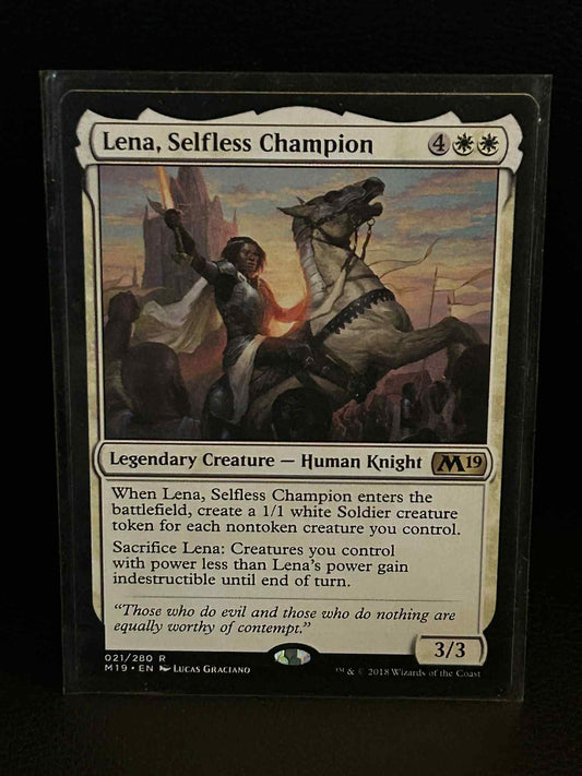 Lena, Selfless Champion Core Set 2019 Magic: the Gathering Lightly Played, Engli