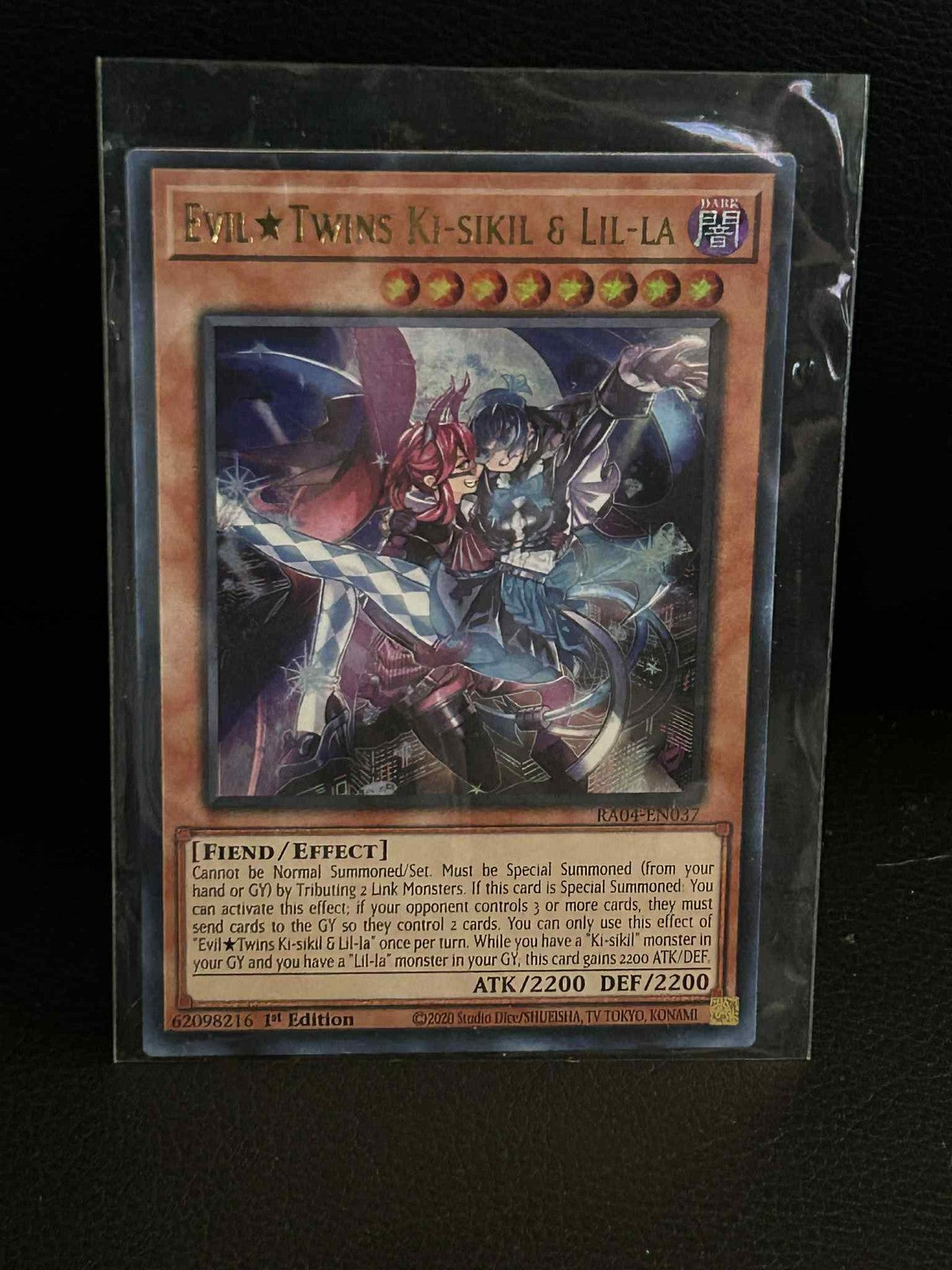 EvilTwins Ki-sikil & Lil-la - RA04-EN037 - Ultra Rare - 1st Edition Quarter Cent