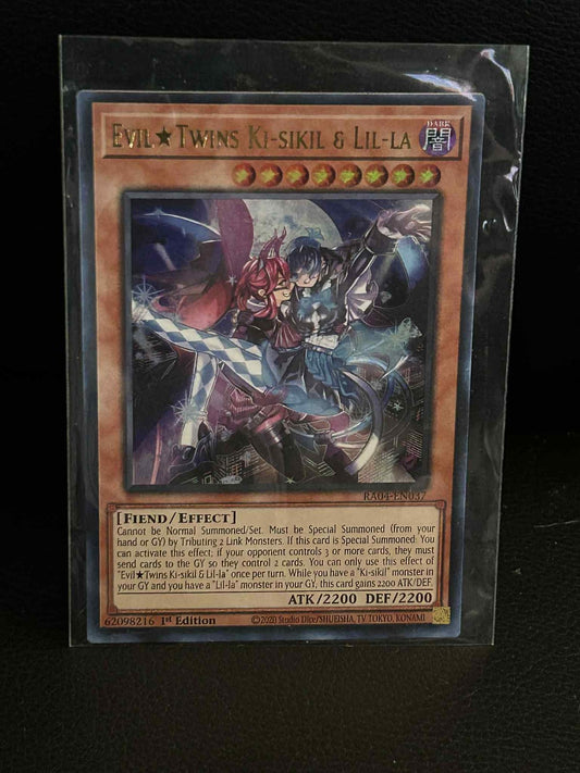 EvilTwins Ki-sikil & Lil-la - RA04-EN037 - Ultra Rare - 1st Edition Quarter Cent