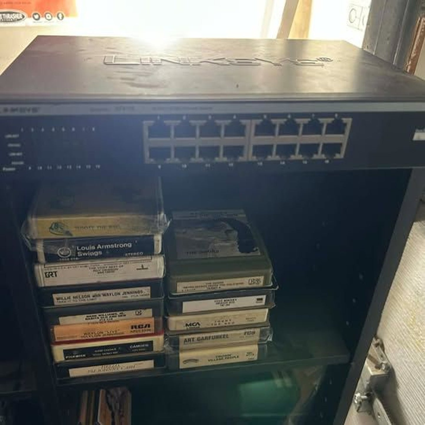 Linksys EtherFast 10/100 16-Port-Switch (EF4116)