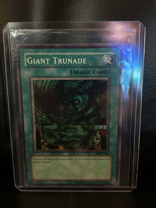 Giant Trunade - MRL-048 - Super Rare - Unlimited Edition Magic Ruler Yu-Gi-Oh!