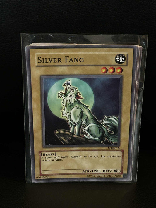 Silver Fang - LOB-010 - Common - Unlimited Edition Legend of Blue Eyes White Dra