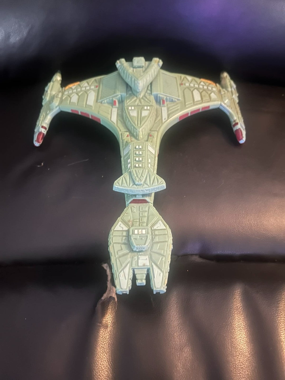 Star Trek Next Generation Klingonischer Angriffskreuzer Playmates Actionfigur lose