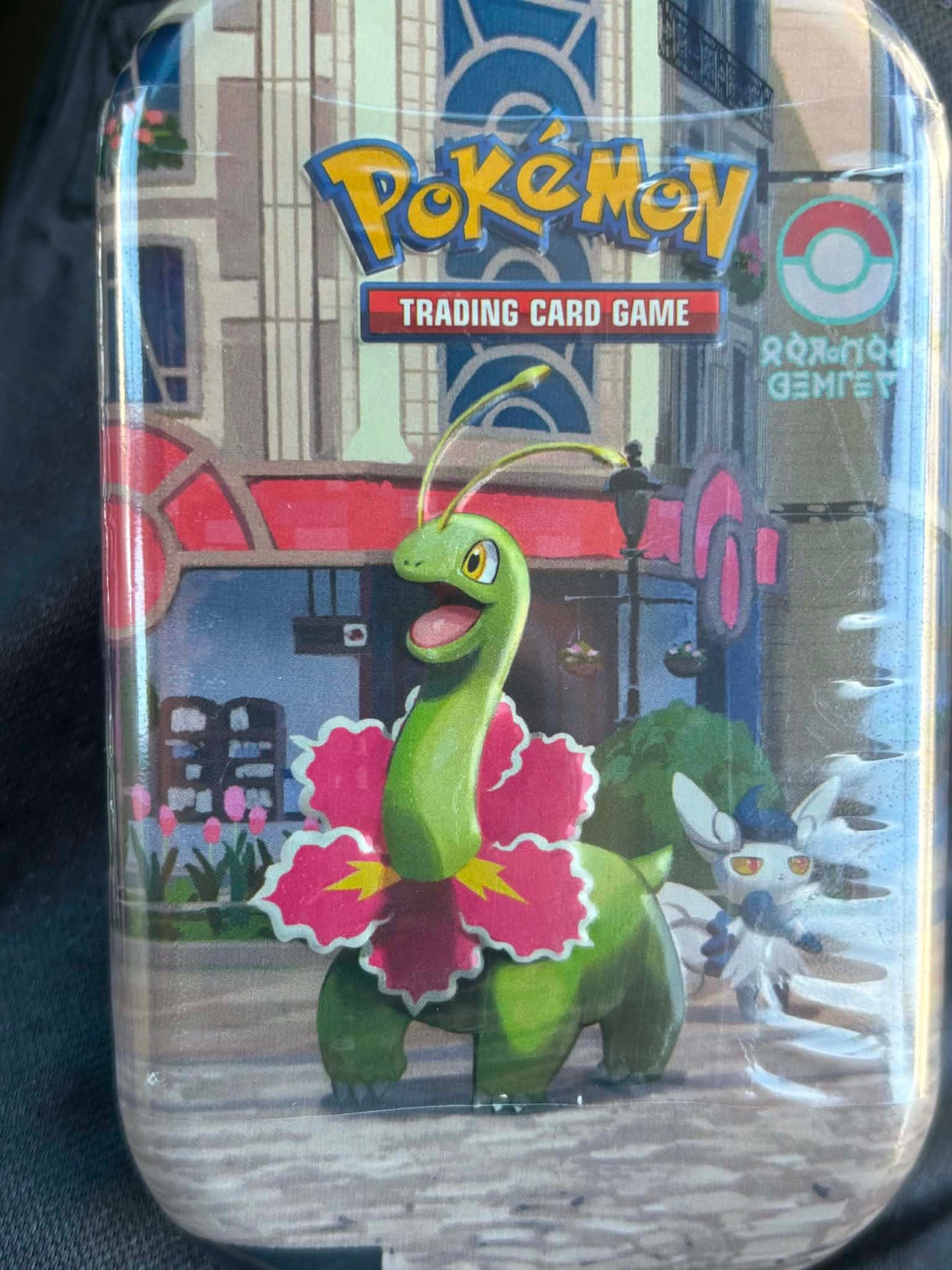 Lumiose City Mini Tin [Meganium & Meowstic]