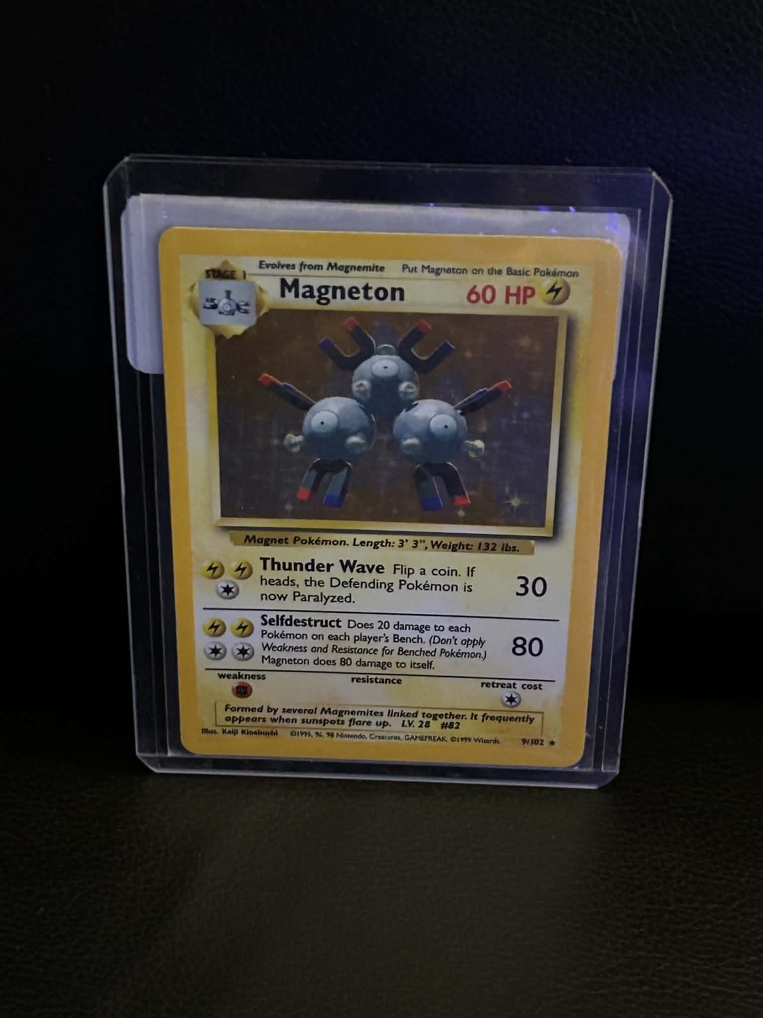 Magneton 009/102 Base Set Holo Rare Pokemon Holofoil Lightly Played English Trading Card