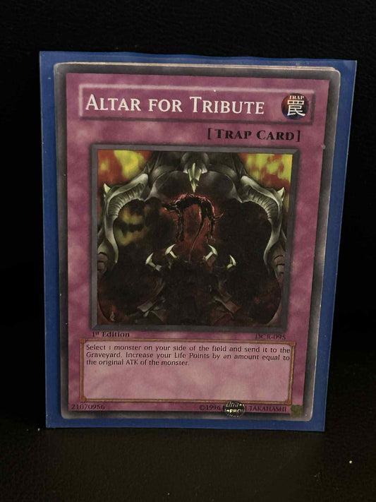 Altar for Tribute - DCR-095 - Common - 1st Edition Dark Crisis Yu-Gi-Oh!