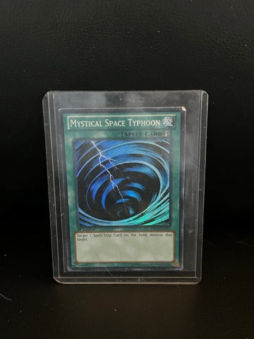 Mystical Space Typhoon - YS13-ENV12 - Super Rare - 1st Edition Super Starter Pow